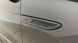 2023 (23) JAGUAR F-PACE 2.0 P400e R-Dynamic HSE Black 5dr Auto AWD 4958326