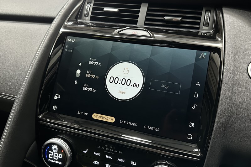 2024 (24) JAGUAR E-PACE 1.5 P300e R-Dynamic HSE Black 5dr Auto 4970374