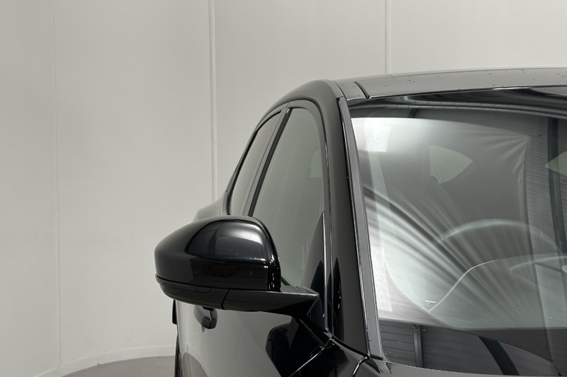 2024 (24) JAGUAR E-PACE 1.5 P300e R-Dynamic HSE Black 5dr Auto 4970391