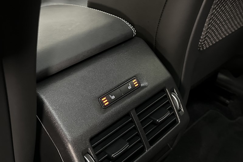 2024 (24) JAGUAR E-PACE 1.5 P300e R-Dynamic HSE Black 5dr Auto 4970383