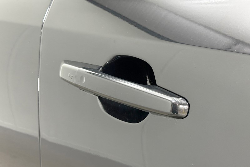 2024 (24) JAGUAR E-PACE 1.5 P300e R-Dynamic HSE Black 5dr Auto 4970390