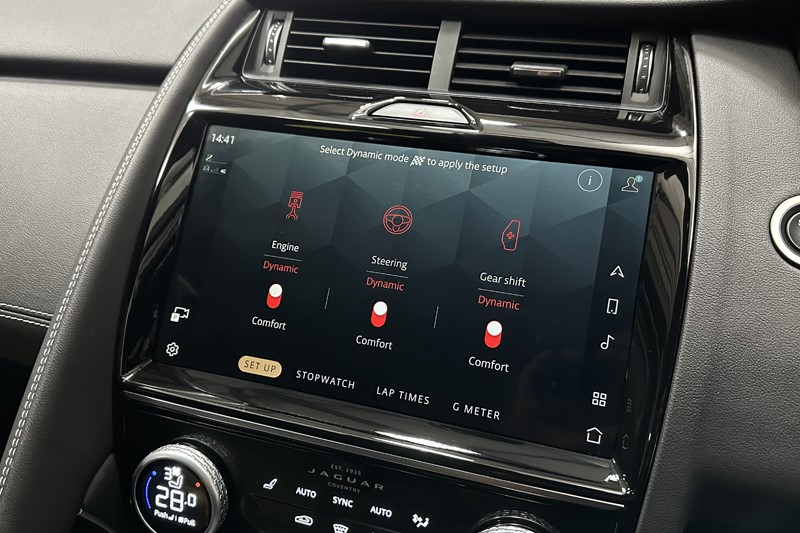 2024 (24) JAGUAR E-PACE 1.5 P300e R-Dynamic HSE Black 5dr Auto 4970373