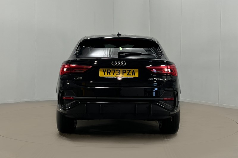 2023 (73) AUDI Q3 45 TFSI e Black Edition 5dr S Tronic 4947177