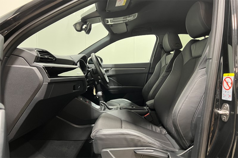 2023 (73) AUDI Q3 45 TFSI e Black Edition 5dr S Tronic 4947174