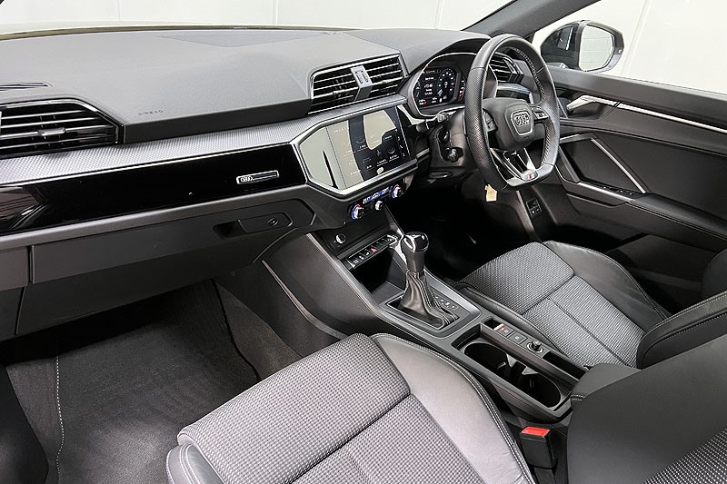 2023 (73) AUDI Q3 45 TFSI e Black Edition 5dr S Tronic 4947203