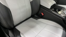 2022 (22) LAND ROVER RANGE ROVER EVOQUE 2.0 P250 R-Dynamic SE 5dr Auto 4950283