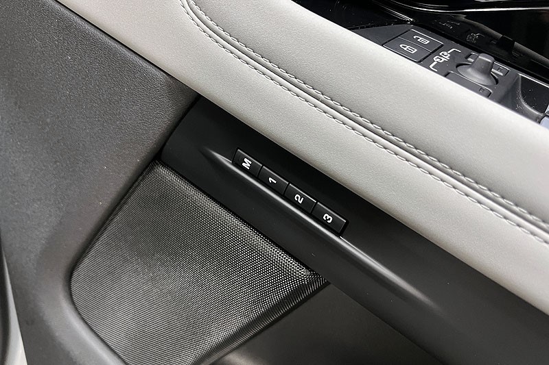 2022 (22) LAND ROVER RANGE ROVER EVOQUE 2.0 P250 R-Dynamic SE 5dr Auto 4950280