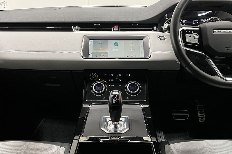 2022 (22) LAND ROVER RANGE ROVER EVOQUE 2.0 P250 R-Dynamic SE 5dr Auto 4950275