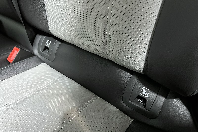 2022 (22) LAND ROVER RANGE ROVER EVOQUE 2.0 P250 R-Dynamic SE 5dr Auto 4950303