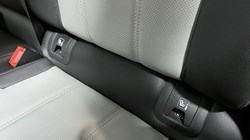 2022 (22) LAND ROVER RANGE ROVER EVOQUE 2.0 P250 R-Dynamic SE 5dr Auto 4950303