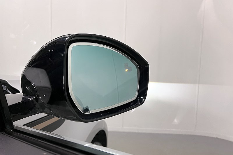 2022 (22) LAND ROVER RANGE ROVER EVOQUE 2.0 P250 R-Dynamic SE 5dr Auto 4950282