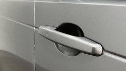 2023 (72) LAND ROVER COMMERCIAL DISCOVERY 3.0 D300 SE Commercial Auto 4936567