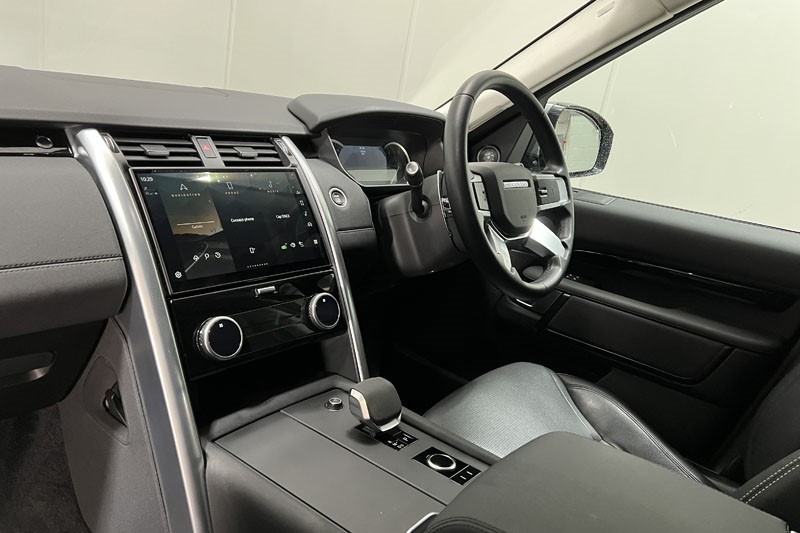 2023 (72) LAND ROVER COMMERCIAL DISCOVERY 3.0 D300 SE Commercial Auto 4936560