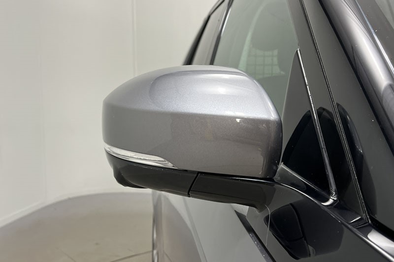 2023 (72) LAND ROVER COMMERCIAL DISCOVERY 3.0 D300 SE Commercial Auto 4936568