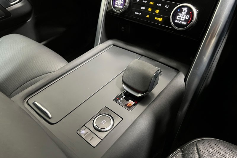 2023 (72) LAND ROVER COMMERCIAL DISCOVERY 3.0 D300 SE Commercial Auto 4936549