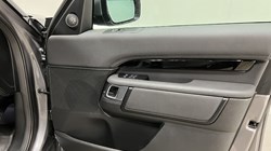 2023 (72) LAND ROVER COMMERCIAL DISCOVERY 3.0 D300 SE Commercial Auto 4936539