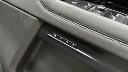 2020 (70) LAND ROVER RANGE ROVER EVOQUE 2.0 D180 R-Dynamic SE 5dr Auto 4998013