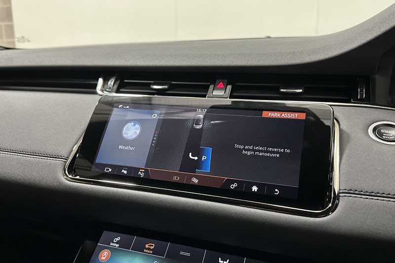 2020 (70) LAND ROVER RANGE ROVER EVOQUE 2.0 D180 R-Dynamic SE 5dr Auto 4998026