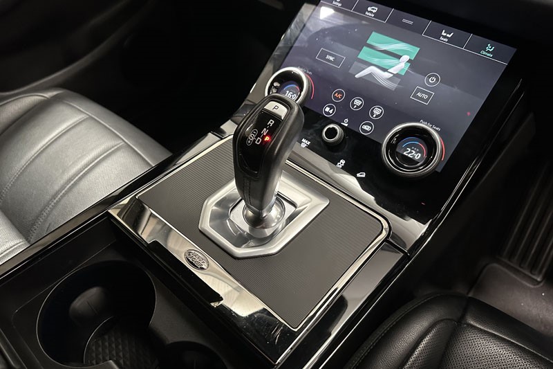 2020 (70) LAND ROVER RANGE ROVER EVOQUE 2.0 D180 R-Dynamic SE 5dr Auto 4998020