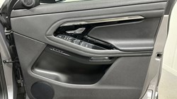 2020 (70) LAND ROVER RANGE ROVER EVOQUE 2.0 D180 R-Dynamic SE 5dr Auto 4998011