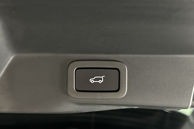 2021 (71) LAND ROVER RANGE ROVER SPORT 5.0 P575 S/C SVR 5dr Auto 4985200