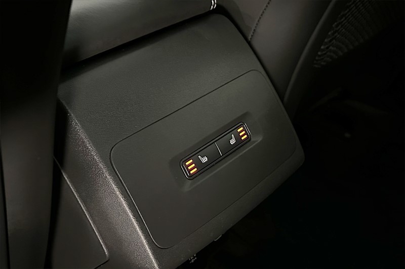 2022 (72) JAGUAR I-PACE 294kW EV400 HSE Black 90kWh 5dr Auto 11kW Charger 4971620