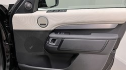 2024 (24) LAND ROVER DISCOVERY 3.0 D300 Dynamic SE 5dr Auto 4947947