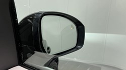 2024 (24) LAND ROVER DISCOVERY 3.0 D300 Dynamic SE 5dr Auto 4947950