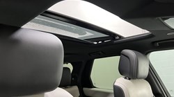 2024 (24) LAND ROVER DISCOVERY 3.0 D300 Dynamic SE 5dr Auto 4947955