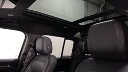 2023 (73) LAND ROVER DEFENDER 3.0 D300 X-Dynamic SE 110 5dr Auto 4970642