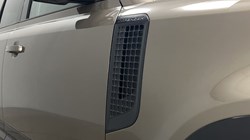 2023 (73) LAND ROVER DEFENDER 3.0 D300 X-Dynamic SE 110 5dr Auto 4970655
