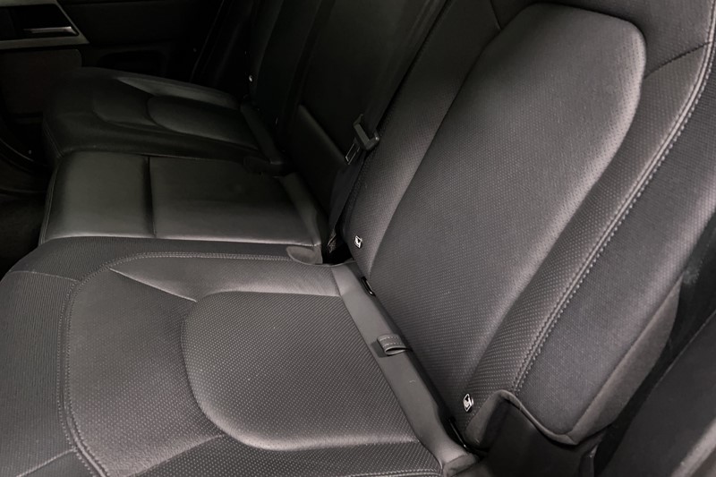 2023 (73) LAND ROVER DEFENDER 3.0 D300 X-Dynamic SE 110 5dr Auto 4970645