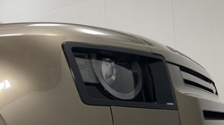 2023 (73) LAND ROVER DEFENDER 3.0 D300 X-Dynamic SE 110 5dr Auto 4970656