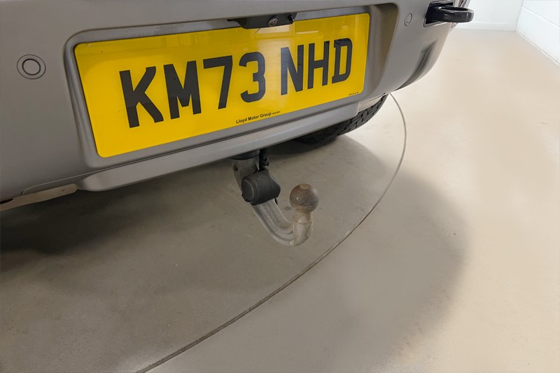 2023 (73) LAND ROVER DEFENDER 3.0 D300 X-Dynamic SE 110 5dr Auto 4970649