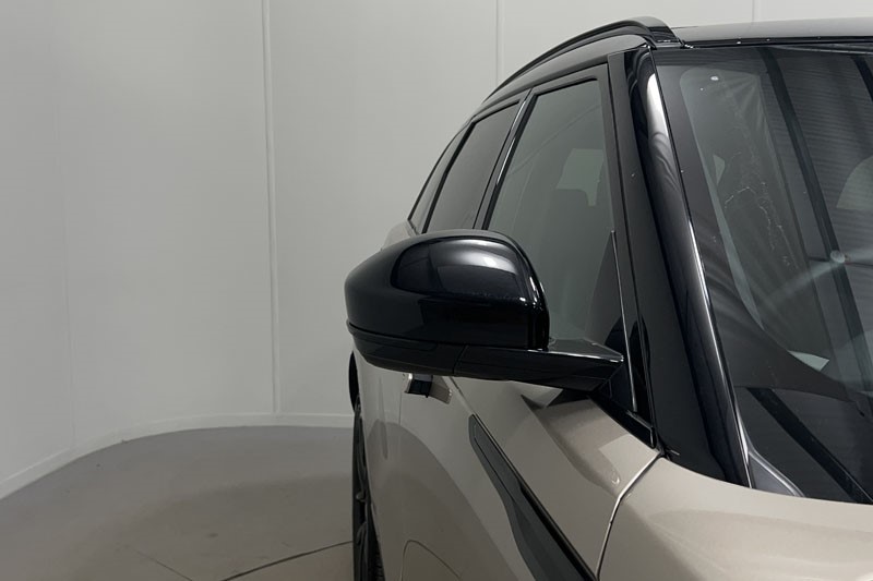 2025 (25) LAND ROVER RANGE ROVER VELAR 2.0 P400e Autobiography 5dr Auto [Revised] 4990046