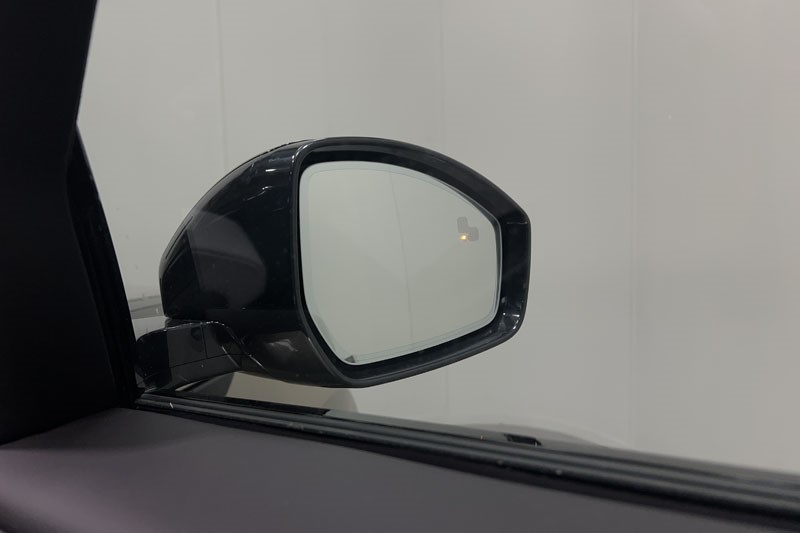 2025 (25) LAND ROVER RANGE ROVER VELAR 2.0 P400e Autobiography 5dr Auto [Revised] 4990012