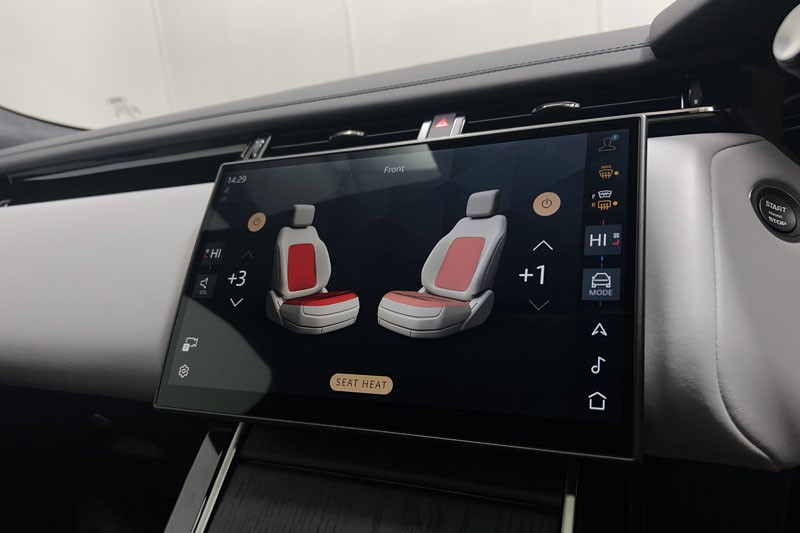 2025 (25) LAND ROVER RANGE ROVER VELAR 2.0 P400e Autobiography 5dr Auto [Revised] 4990029