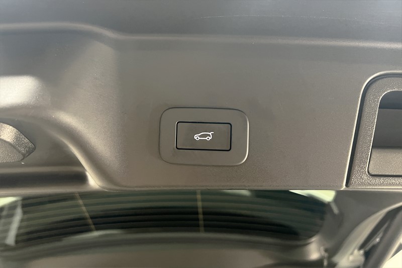 2025 (25) LAND ROVER RANGE ROVER EVOQUE 2.0 D200 Autobiography 5dr Auto [Revised] 4990469