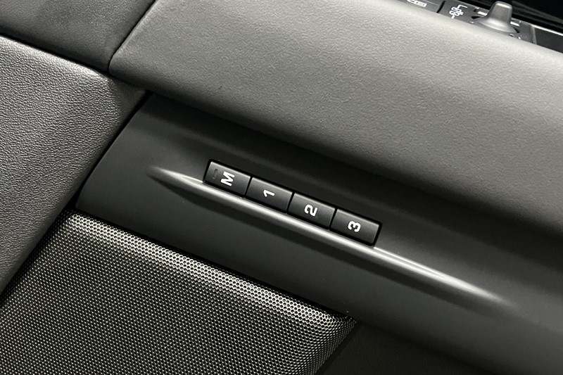 2025 (25) LAND ROVER RANGE ROVER EVOQUE 2.0 D200 Autobiography 5dr Auto [Revised] 4990438