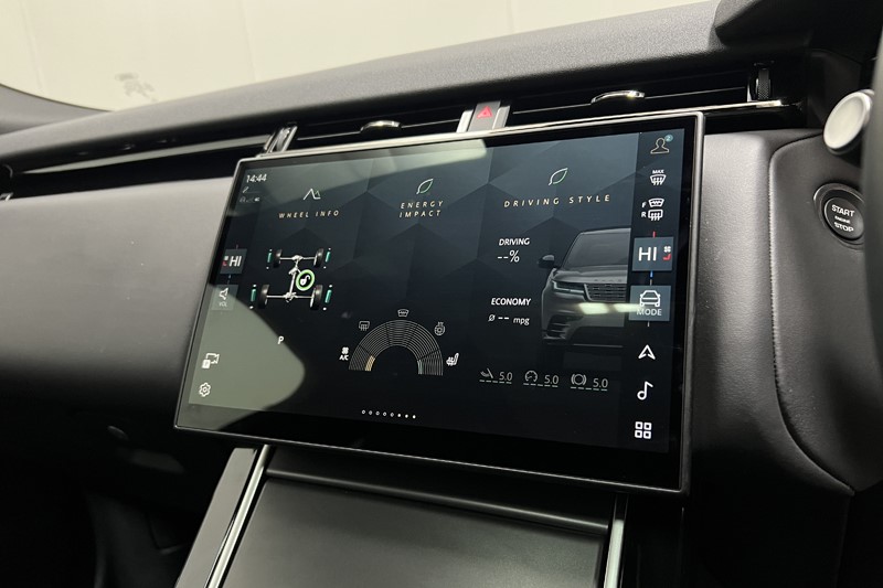 2024 (24) LAND ROVER RANGE ROVER VELAR 2.0 D200 MHEV Dynamic HSE 5dr Auto 5003124