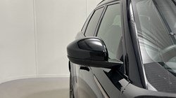 2024 (24) LAND ROVER RANGE ROVER VELAR 2.0 D200 MHEV Dynamic HSE 5dr Auto 5003145