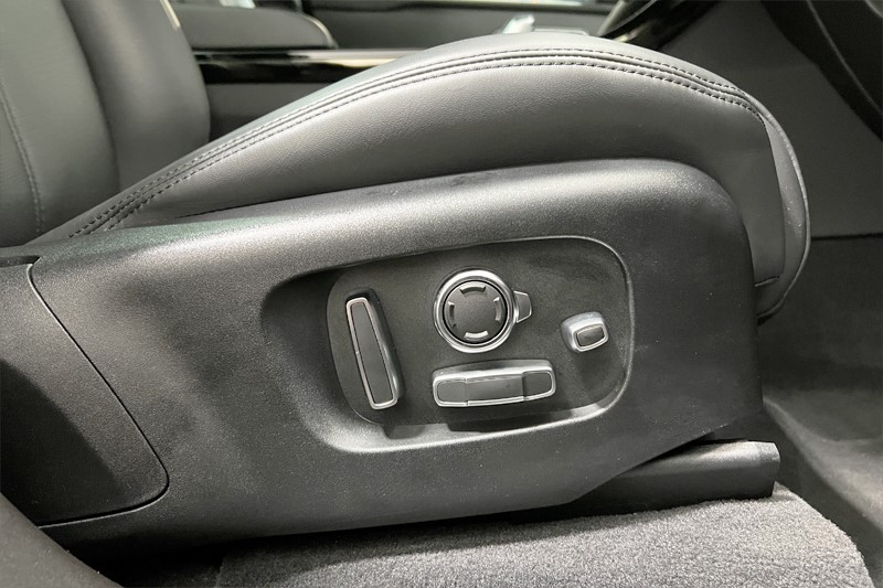 2024 (24) LAND ROVER RANGE ROVER VELAR 2.0 D200 MHEV Dynamic HSE 5dr Auto 5003113