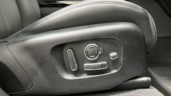 2024 (24) LAND ROVER RANGE ROVER VELAR 2.0 D200 MHEV Dynamic HSE 5dr Auto 5003113