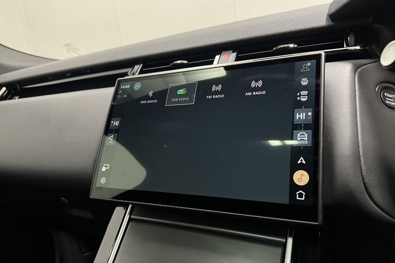 2024 (24) LAND ROVER RANGE ROVER VELAR 2.0 D200 MHEV Dynamic HSE 5dr Auto 5003127