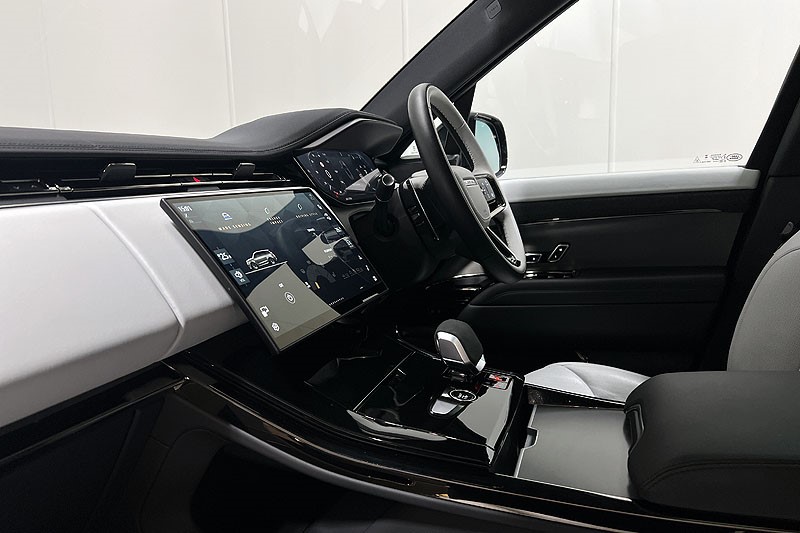 2025 (74) LAND ROVER RANGE ROVER SPORT 3.0 D300 Dynamic SE 5dr Auto 4990404