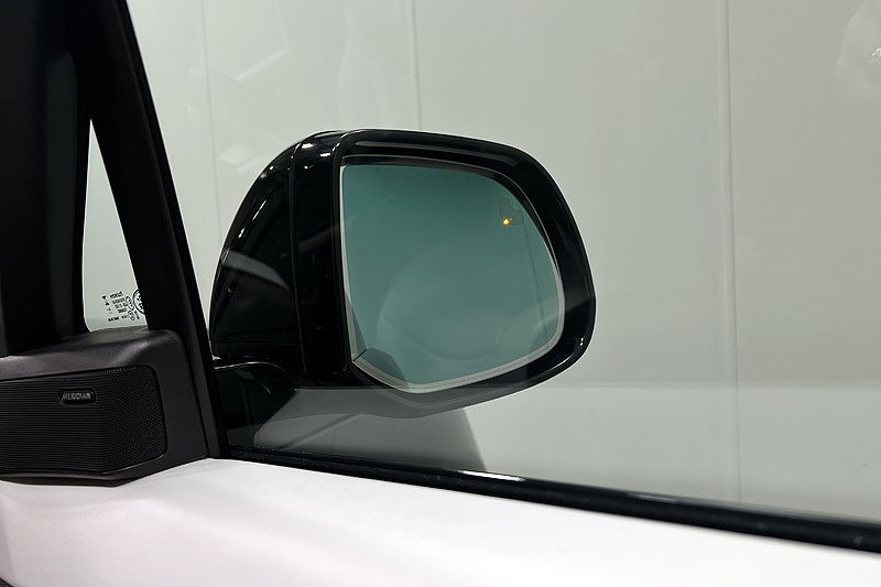 2025 (74) LAND ROVER RANGE ROVER SPORT 3.0 D300 Dynamic SE 5dr Auto 4990385