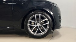 2025 (74) LAND ROVER RANGE ROVER SPORT 3.0 D300 Dynamic SE 5dr Auto 4990377