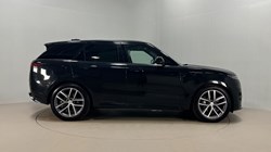 2025 (74) LAND ROVER RANGE ROVER SPORT 3.0 D300 Dynamic SE 5dr Auto 4990374
