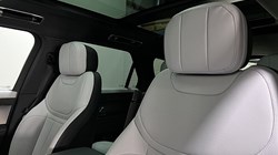 2025 (74) LAND ROVER RANGE ROVER SPORT 3.0 D300 Dynamic SE 5dr Auto 4990405