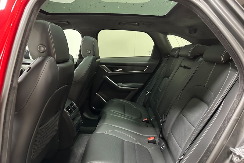 2021 (21) JAGUAR F-PACE 2.0 D200 R-Dynamic HSE 5dr Auto AWD 4984873